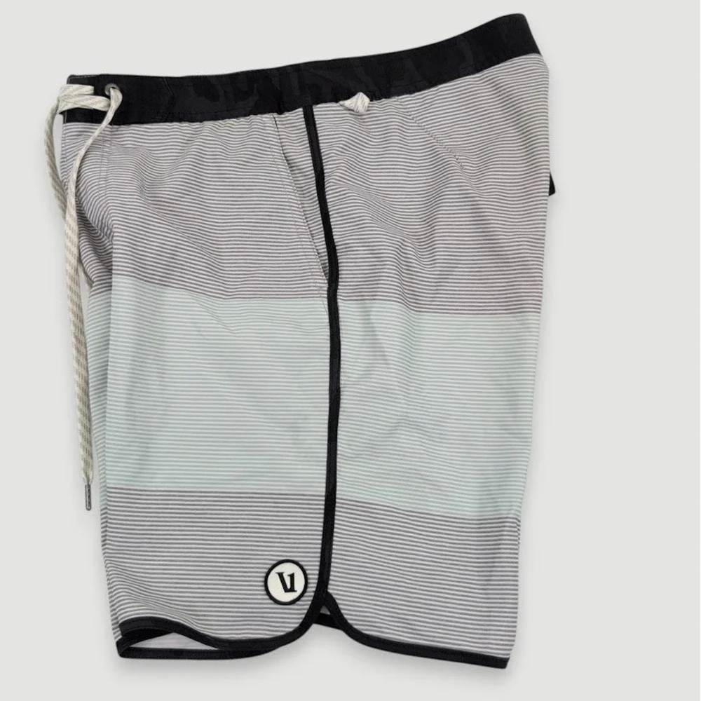 Vuori Cruise Boardshorts Mens 28 8